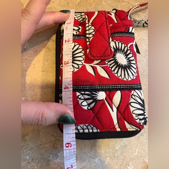COPY - Vera Bradley Deco Daisy Pattern Carry It All Wristlet Wallet - Red Black… - Picture 12 of 13